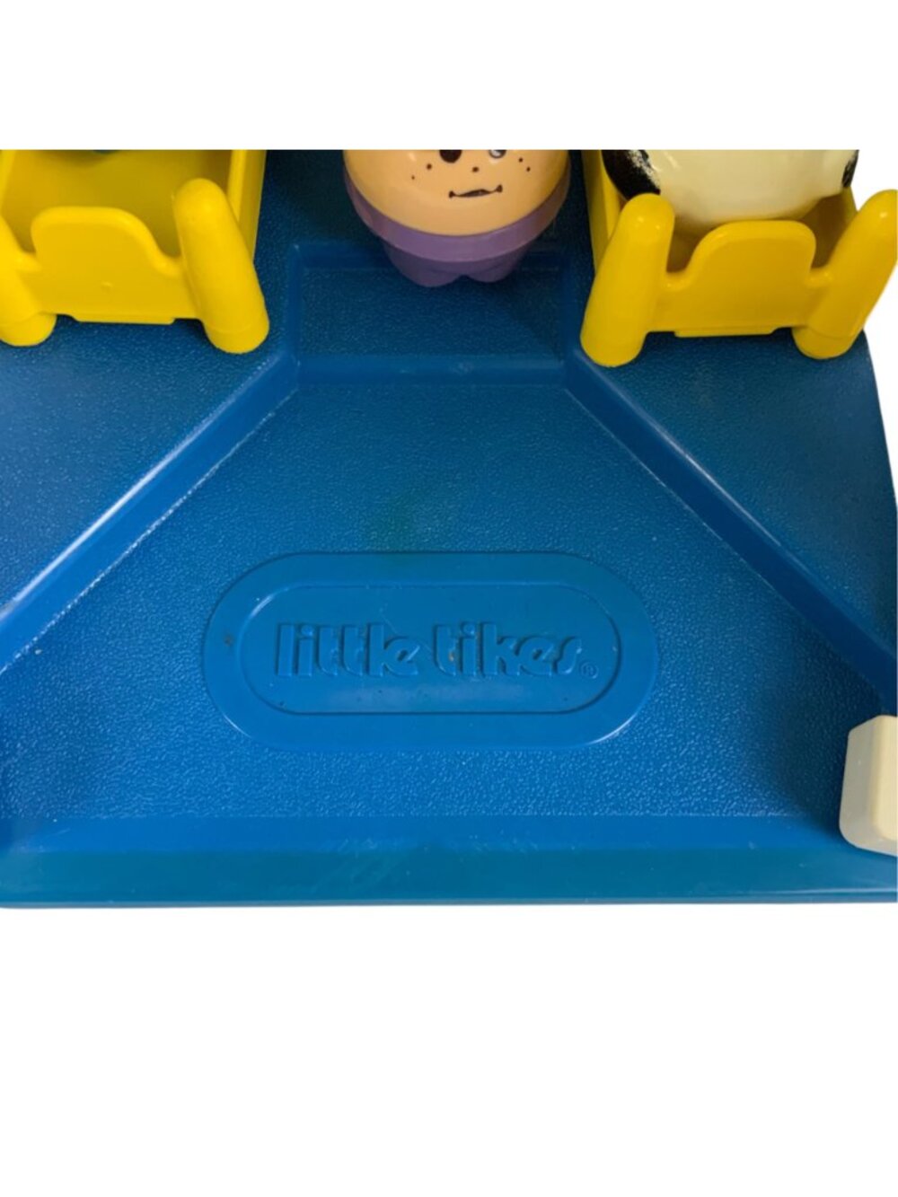 Vintage 1988 Little Tikes Toddle Tots Family Carry Along Playhouse With Figures - Picture 10 of 11